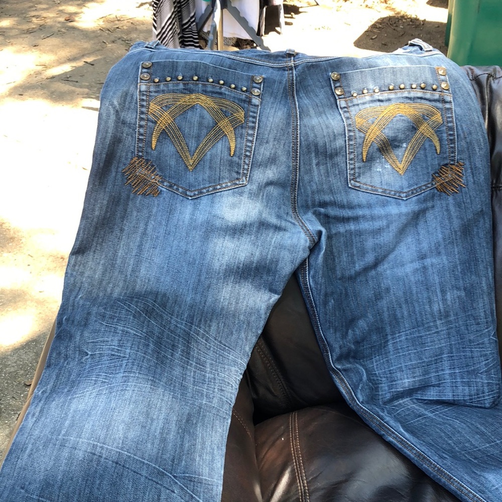 BG JEANS